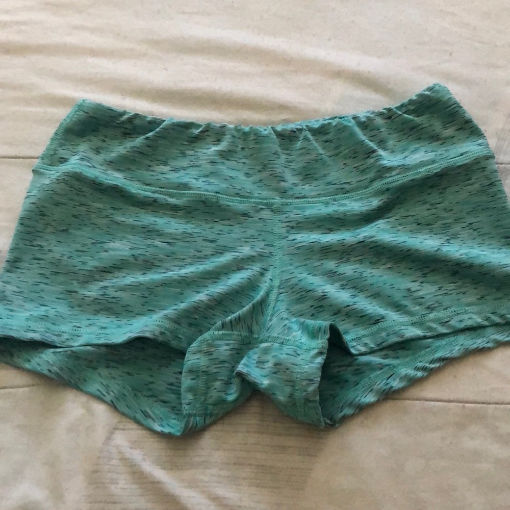 Fleo workout shorts
